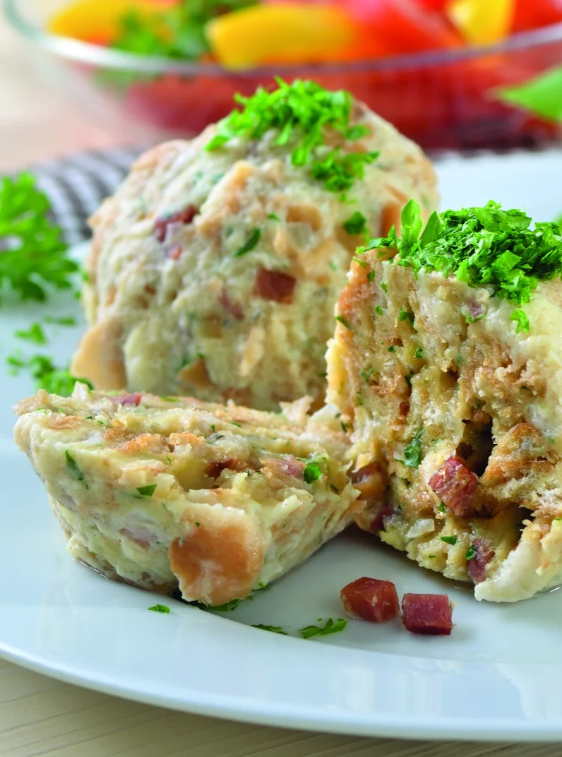 Hausgemachte Knödel aus der Genussküche Senoner Sartëur
